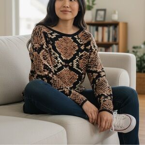 ASOS Womens Snake Print Fall Sweater Size 14 Cropped Boxy Fun Sweater